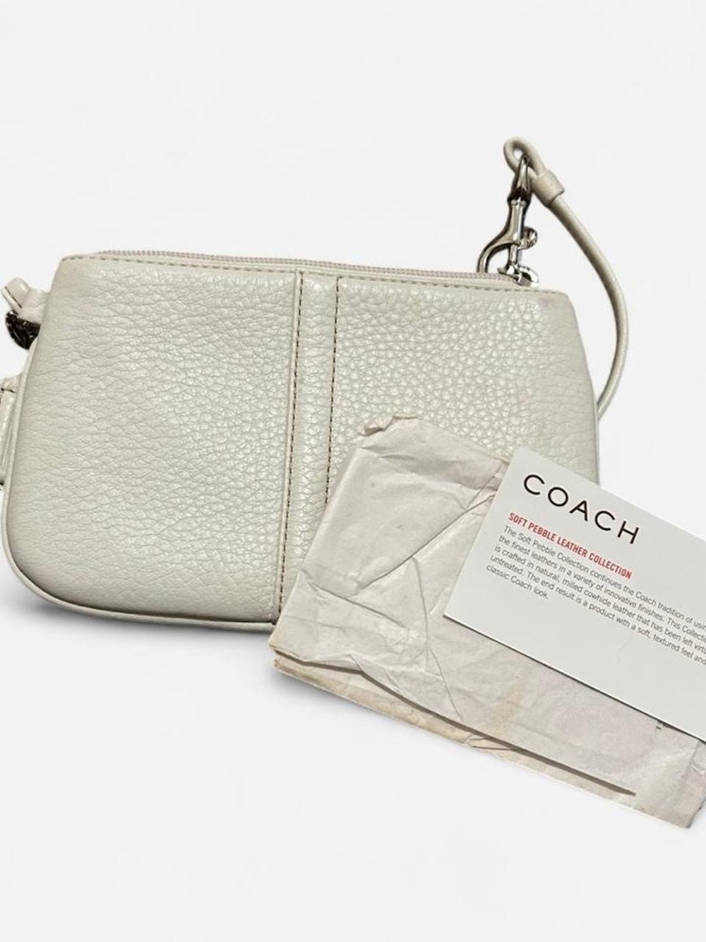NWT VINTAGE/RARE Coach Pebbled Leather Wristlet in Light Cream w/ Purple Inside